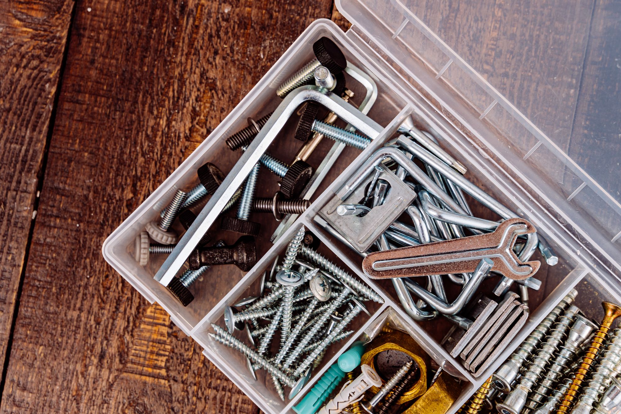 Organized fasteners and hardware in a compartment case